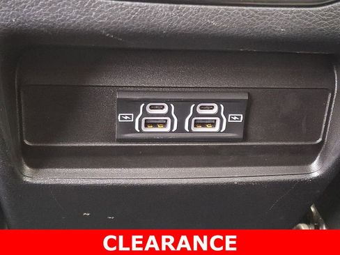 Used 2023 Jeep Grand Cherokee Laredo AWD/4WD image 11