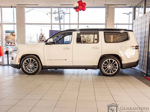 Used 2022 Jeep Grand Wagoneer Series II w/ Premium Group II image 7