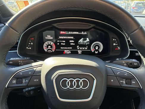 Used 2023 Audi Q7 3.0T Prestige image 12