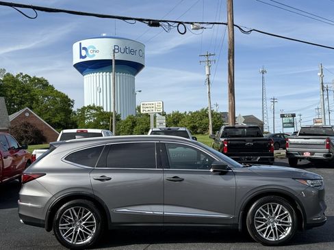 Used 2022 Acura MDX SH-AWD w/ Advance Package image 4