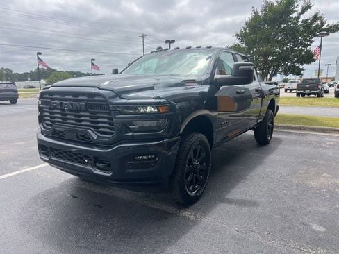 New 2026 RAM 2500 Big Horn AWD/4WD image 4