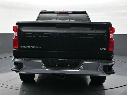 Used 2022 Chevrolet Silverado 1500 LTZ image 4