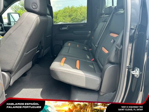 New 2026 GMC Sierra 2500 AT4 w/ AT4 Premium Plus Package AWD/4WD image 11