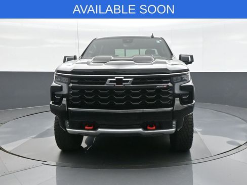 Used 2023 Chevrolet Silverado 1500 ZR2 w/ Technology Package AWD/4WD image 2