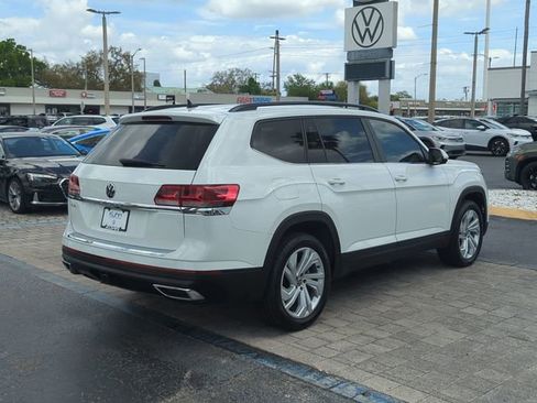 Certified 2023 Volkswagen Atlas SE image 4
