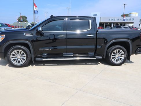 Used 2019 GMC Sierra 1500 Denali w/ Technology Package AWD/4WD image 8