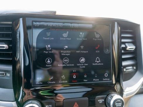 Used 2020 RAM 1500 Laramie AWD/4WD image 30