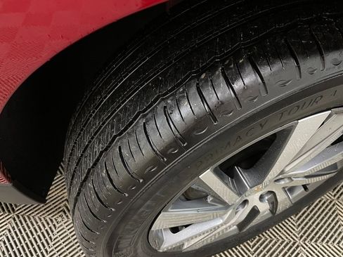 Used 2023 Chevrolet Equinox LT image 48