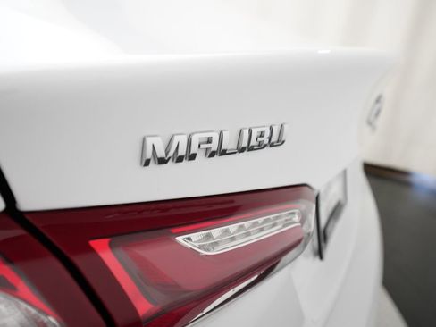 Certified 2022 Chevrolet Malibu LT image 32