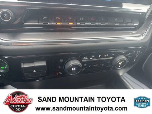 Used 2024 Chevrolet Silverado 1500 High Country w/ High Country Premium Package image 24