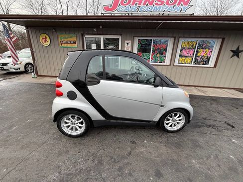 Used 2009 smart fortwo pure image 3