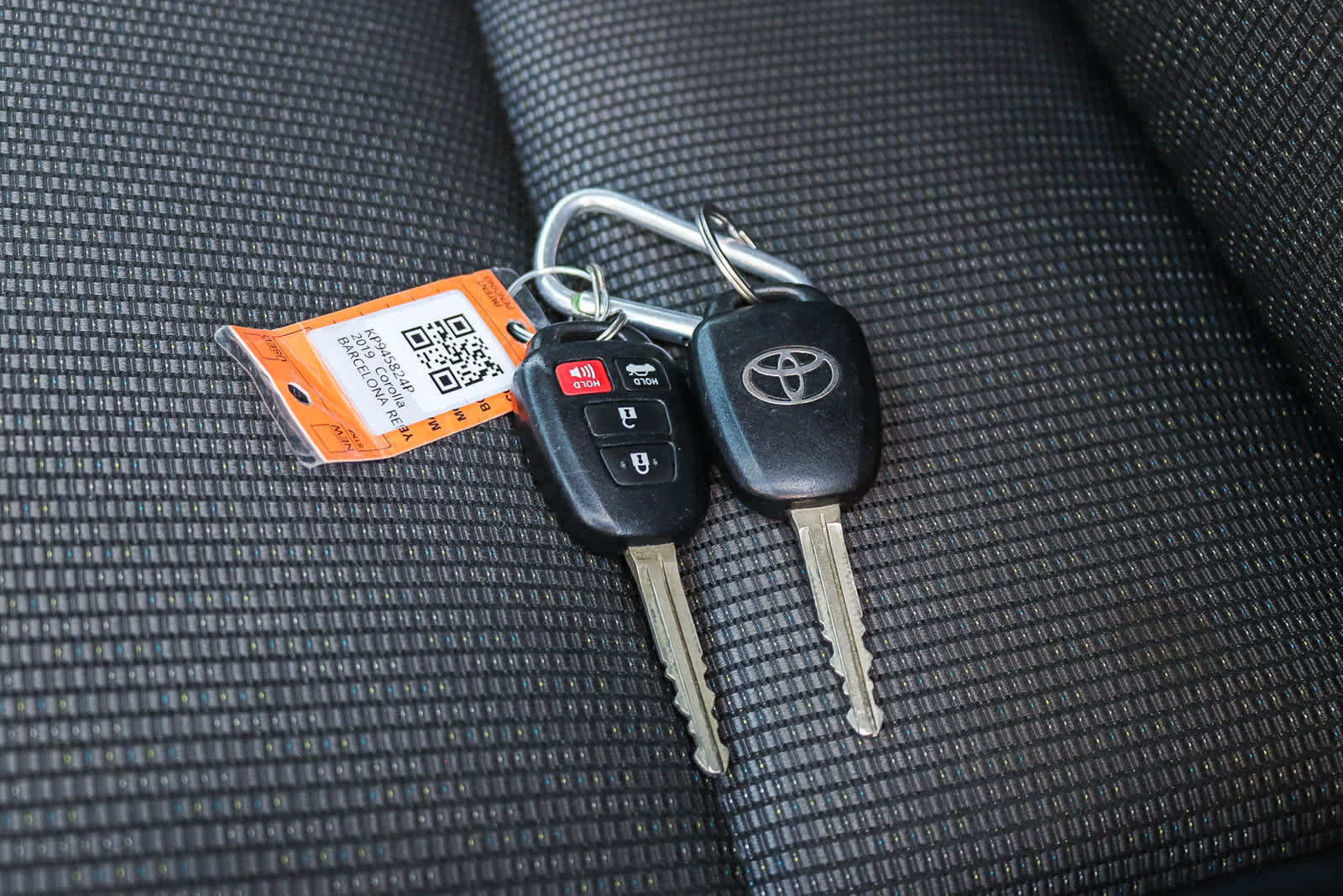Used 2019 Toyota Corolla SE w/ Carpet Mat Package (TMS) FWD image 23