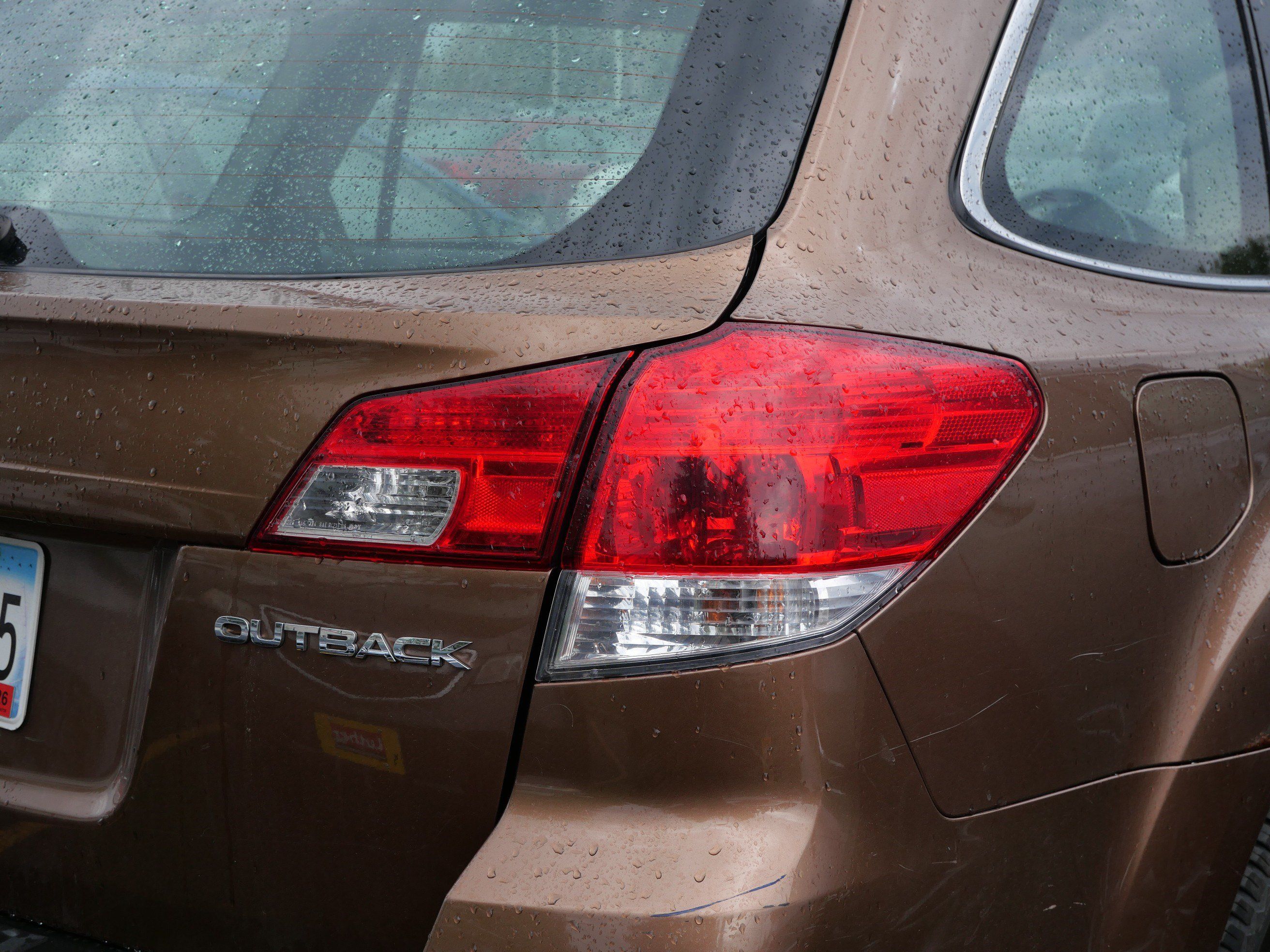 Used 2012 Subaru Outback 2.5i AWD/4WD image 8