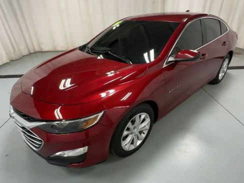 Used 2019 Chevrolet Malibu LT w/ Driver Confidence Package FWD image 4