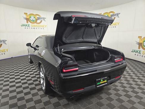 Used 2022 Dodge Challenger R/T RWD image 30