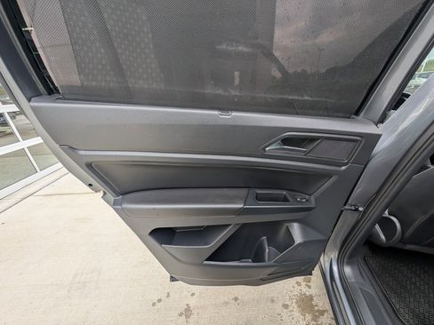 Used 2021 Volkswagen Atlas SE image 41