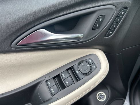 Used 2025 Buick Encore GX Avenir w/ Avenir Technology Package AWD/4WD image 13