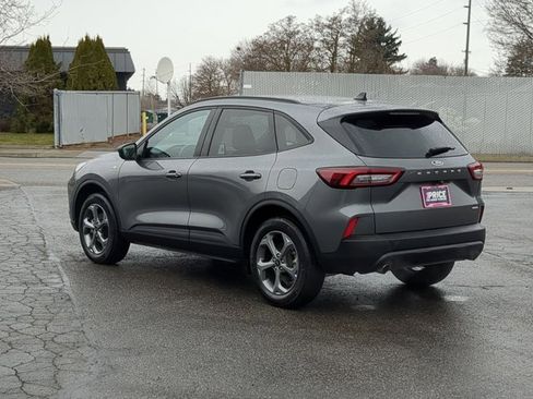 Used 2025 Ford Escape ST-Line image 8