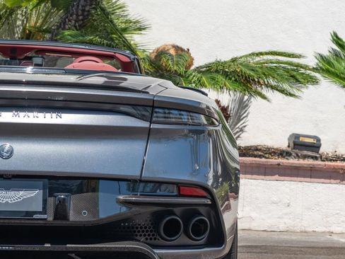 Used 2020 Aston Martin DBS Superleggera Volante RWD image 16