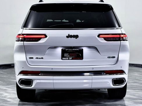 Used 2021 Jeep Grand Cherokee L Overland w/ Advanced Protech Group III image 8