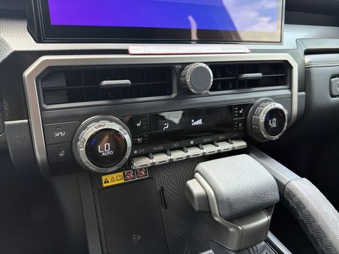 New 2026 Toyota 4Runner Limited AWD/4WD image 25