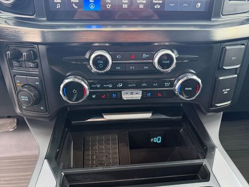 Used 2025 Ford F350 Lariat w/ Lariat Ultimate Package image 31