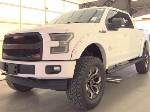 Used 2017 Ford F150 XLT w/ Equipment Group 302A Luxury AWD/4WD image 4