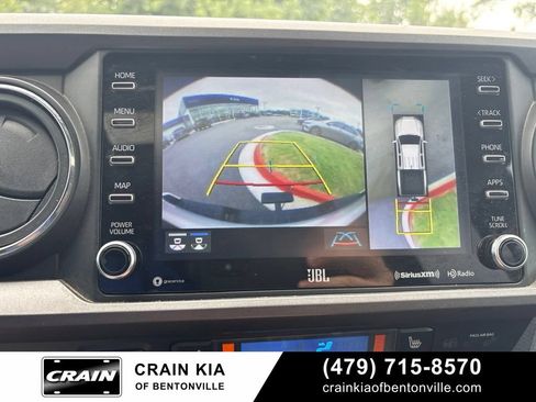 Used 2022 Toyota Tacoma TRD Off-Road w/ TRD Premium Off Road Package AWD/4WD image 23