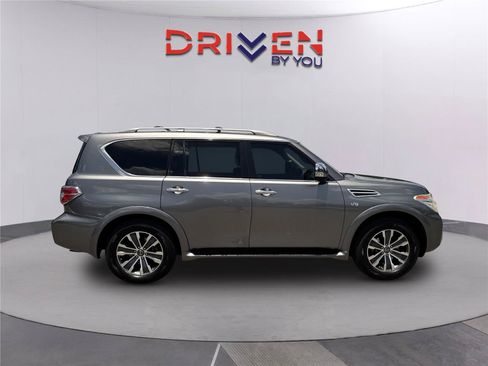 Used 2017 Nissan Armada SL w/ Interior Lighting Package RWD image 3