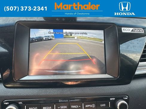 Used 2018 Kia Niro EX FWD image 27
