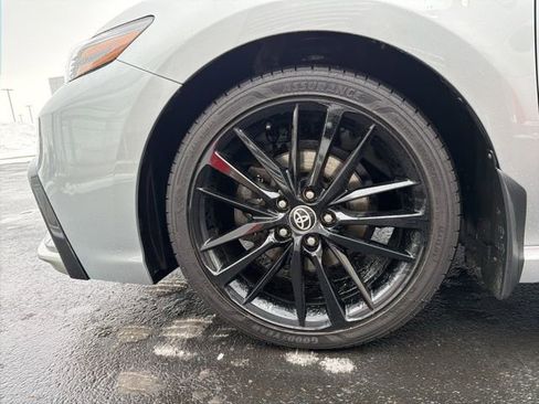 Used 2023 Toyota Camry XSE image 11