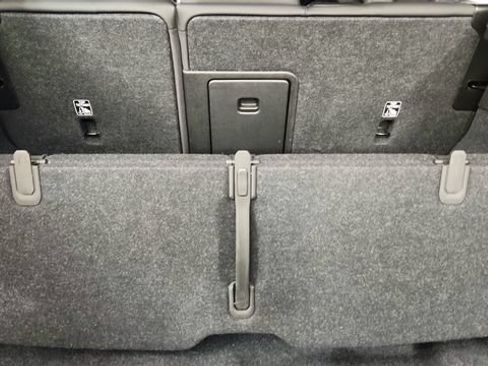 Certified 2023 Volvo C40 P8 Recharge Ultimate AWD/4WD image 40