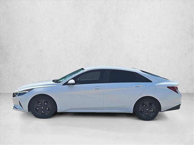 Used 2021 Hyundai Elantra SEL w/ Convenience Package FWD image 8