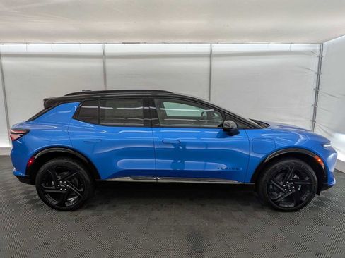 New 2026 Chevrolet Equinox EV RS image 7