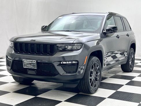 New 2025 Jeep Grand Cherokee Limited image 4