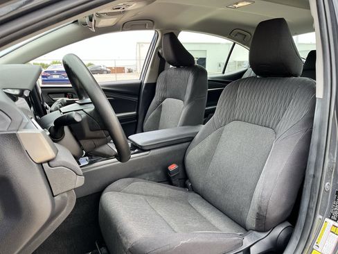Used 2025 Toyota Camry LE FWD image 22