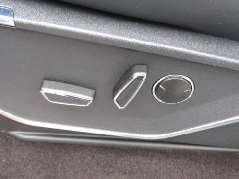 Certified 2022 Ford F150 Raptor w/ Raptor 37 Performance Package image 17