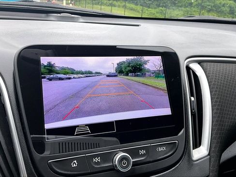 Used 2023 Chevrolet Malibu LT FWD image 22
