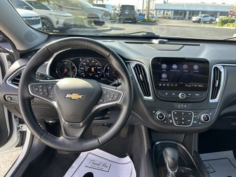 Certified 2024 Chevrolet Malibu LT image 17