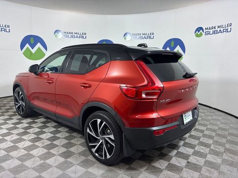 Used 2021 Volvo XC40 T5 R-Design w/ Advanced Package image 8
