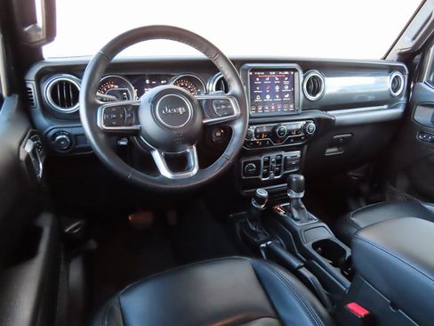 Used 2023 Jeep Wrangler Sahara image 4