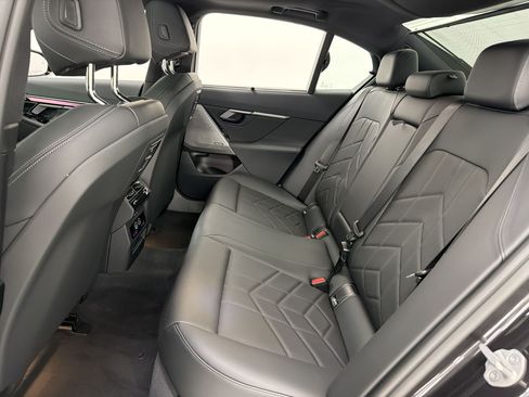 Certified 2026 BMW 530i RWD image 22