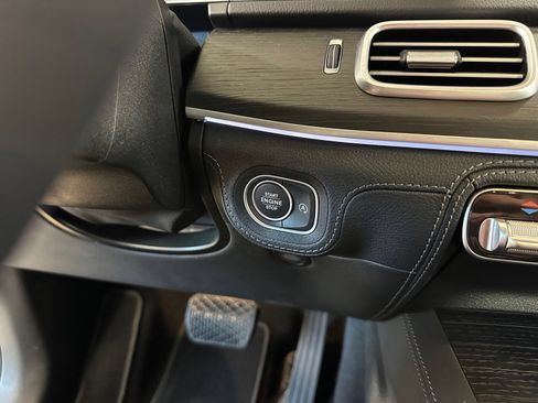 Used 2024 Mercedes-Benz GLE 450 4MATIC image 24
