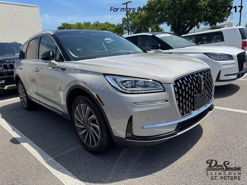 Used 2023 Lincoln Corsair Reserve w/ Equipment Group 201A FWD image 1