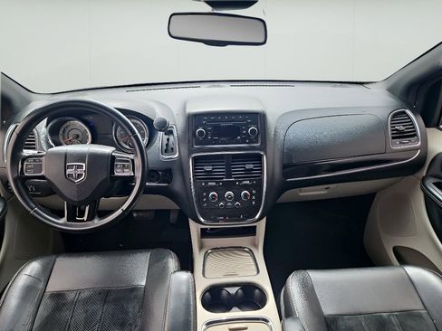 Used 2017 Dodge Grand Caravan SXT FWD image 25