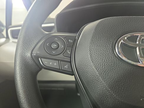 Used 2025 Toyota Corolla LE image 15