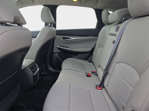 Certified 2024 INFINITI QX50 Luxe image 17