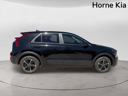 New 2026 Kia Niro LX FWD image 3
