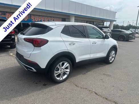 Used 2022 Buick Encore GX Preferred w/ Cold Weather Comfort Package FWD image 3
