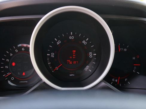 Used 2013 Toyota 4Runner Limited AWD/4WD image 27